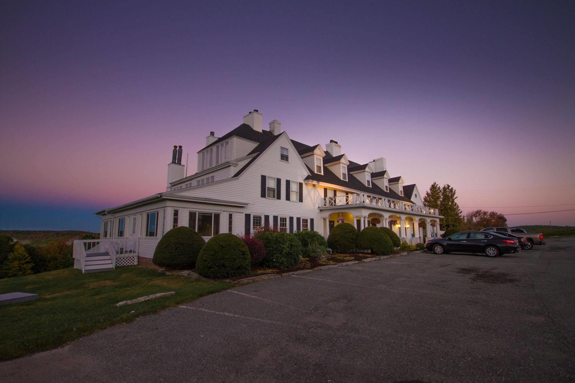 Inn The Lucerne